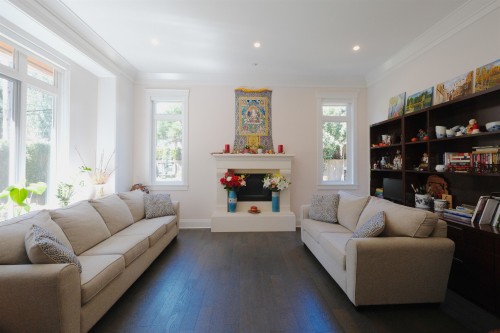 1198 Edgewood Road, North Vancouver, BC 