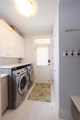 1198 Edgewood Road, North Vancouver, BC 