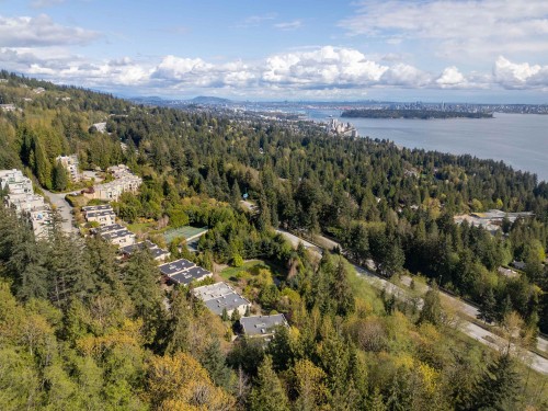 3112 Deer Ridge Drive, West Vancouver, BC 