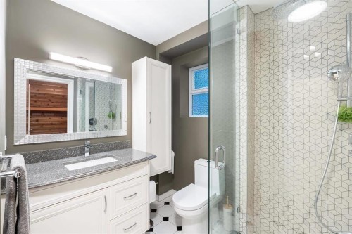 Rental Suite-1395 Camridge Road, West Vancouver, BC 