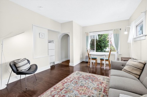 2975 8Th Avenue W, Vancouver, BC 
