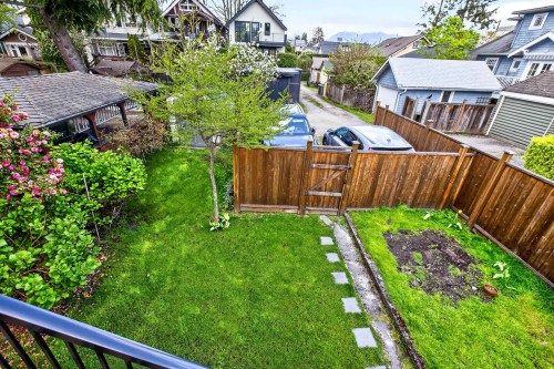 2975 8Th Avenue W, Vancouver, BC 