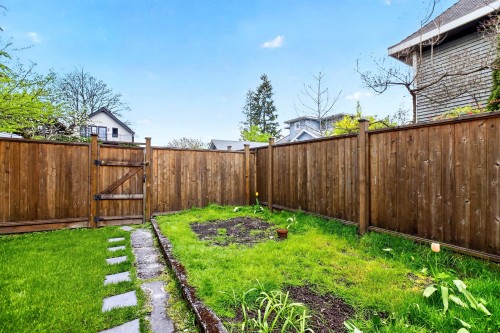 2975 8Th Avenue W, Vancouver, BC 