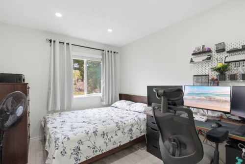 7506 Westbank Place, Vancouver, BC 