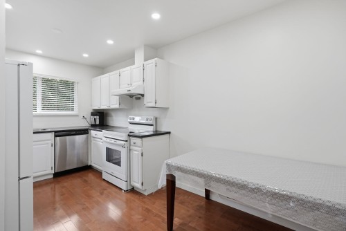 7506 Westbank Place, Vancouver, BC 