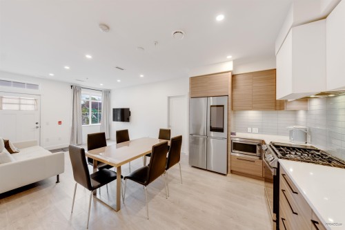 9-8888 Spires Road, Richmond, BC 