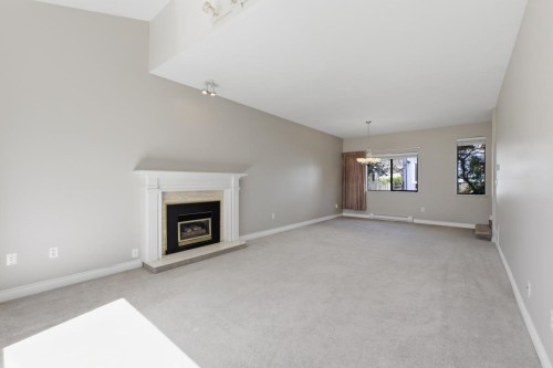 253 19Th Street E, North Vancouver, BC 