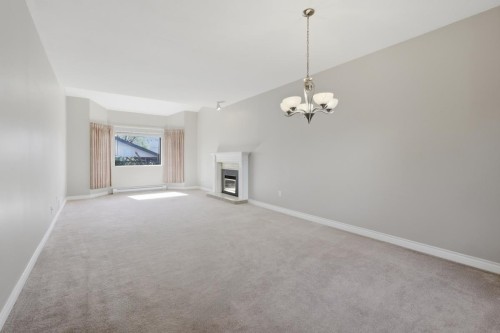 253 19Th Street E, North Vancouver, BC 