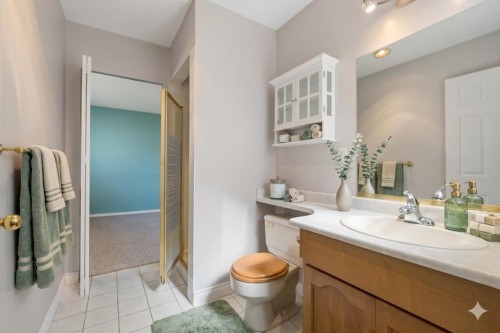 253 19Th Street E, North Vancouver, BC 