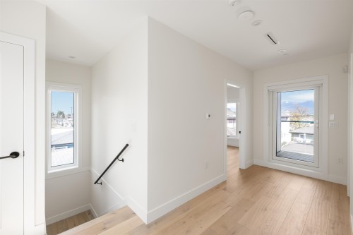3143 19 Avenue E, Vancouver, BC 
