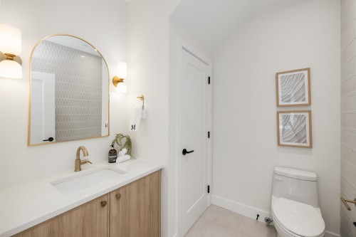 3143 19 Avenue E, Vancouver, BC 