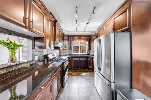 532 Riverview Crescent, Coquitlam, BC 