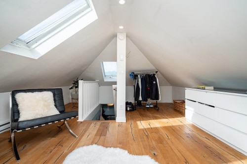 1623 12Th Avenue E, Vancouver, BC 