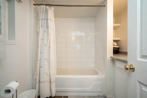 1623 12Th Avenue E, Vancouver, BC 