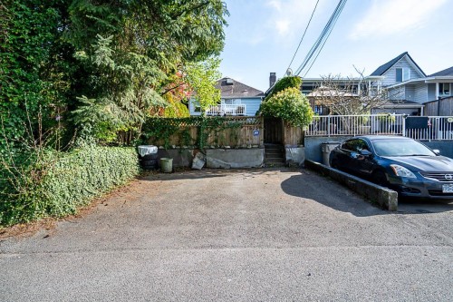 1623 12Th Avenue E, Vancouver, BC 