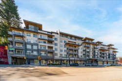 320-3229 St Johns Street  Port Moody, BC V3H 0M4