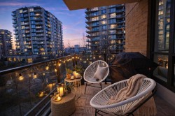 403-170 1st Street W North Vancouver, BC V7M 3P2