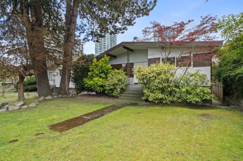 532 64Th Avenue W, Vancouver, BC 