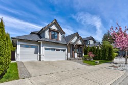 24761 101b Avenue Maple Ridge, BC V2W 0A1