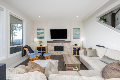 3534 Trestle Court, Coquitlam, BC 