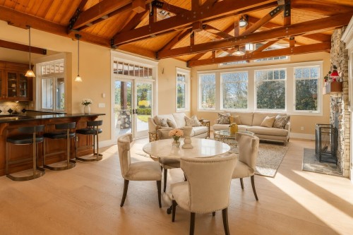 366 Keith Road, West Vancouver, BC 