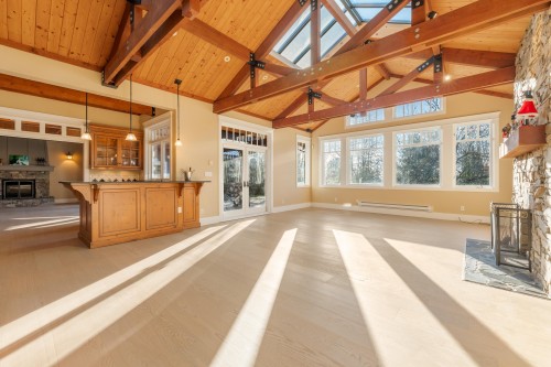366 Keith Road, West Vancouver, BC 