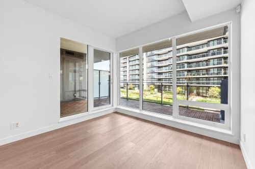 206-6811 Pearson Way, Richmond, BC - Indoor Photo Showing Other Room