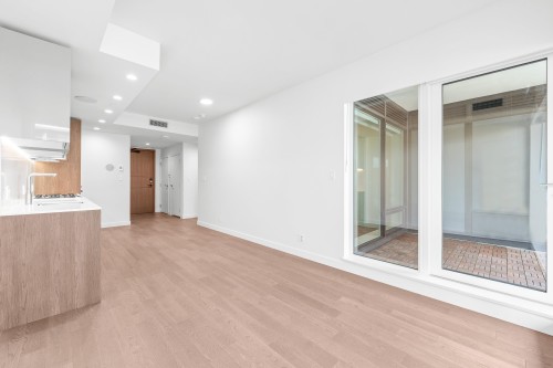 206-6811 Pearson Way, Richmond, BC - Indoor Photo Showing Other Room