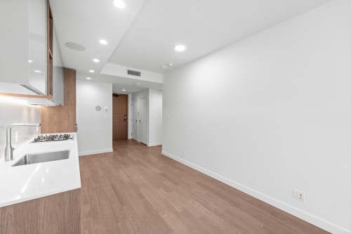 206-6811 Pearson Way, Richmond, BC - Indoor Photo Showing Other Room