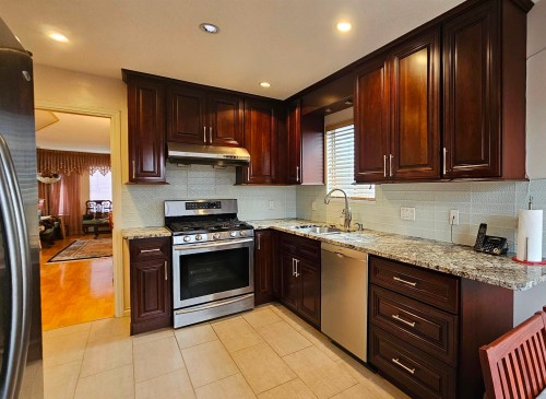 1308 62Nd Avenue E, Vancouver, BC 