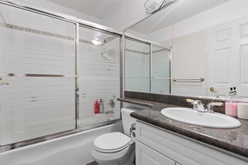 2517 Marine Drive, West Vancouver, BC 