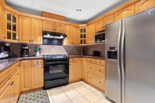 2517 Marine Drive, West Vancouver, BC 