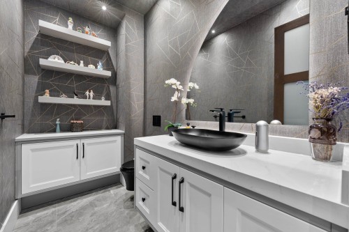 5720 Woodwards Road, Richmond, BC 