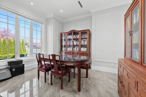 5720 Woodwards Road, Richmond, BC 