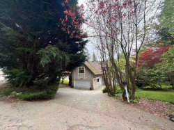 5355 The Terrace West Vancouver, BC V7V 1M7