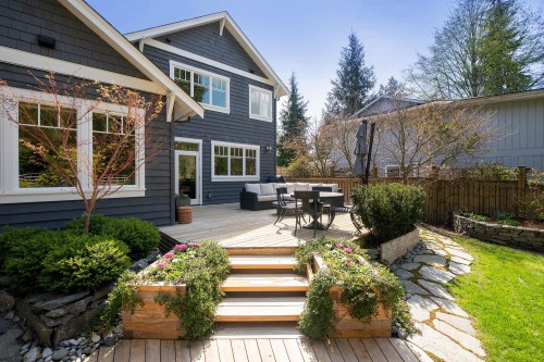 1141 Lenora Road  Bowen Island, BC V0N 1G1