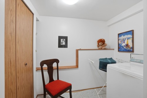 3300 Manning Crescent, North Vancouver, BC 