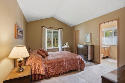 3300 Manning Crescent, North Vancouver, BC 