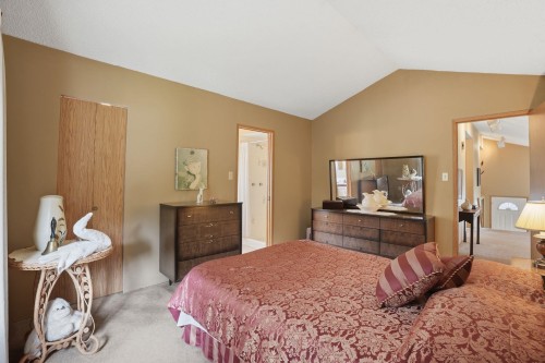 3300 Manning Crescent, North Vancouver, BC 