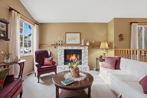 3300 Manning Crescent, North Vancouver, BC 