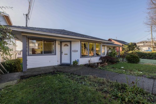 1038 Walls Avenue, Coquitlam, BC 