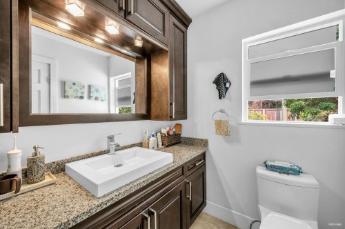 341 Rabbit Lane, West Vancouver, BC 