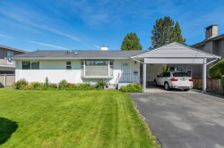 5233 Westminster Avenue Delta, BC V4K 2J4