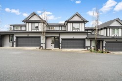 18-11272 240 Street Maple Ridge, BC V2W 0J8