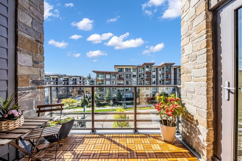 305-2707 Library Lane, North Vancouver, BC 