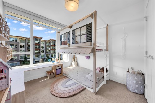 305-2707 Library Lane, North Vancouver, BC 