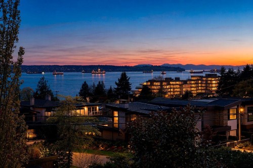 1183 Duchess Avenue, West Vancouver, BC 