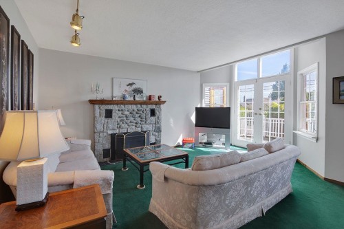 1183 Duchess Avenue, West Vancouver, BC 