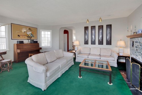 1183 Duchess Avenue, West Vancouver, BC 