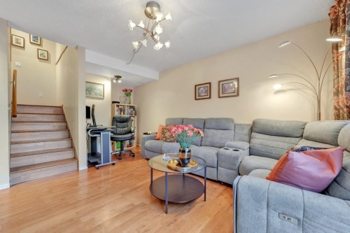 202 Balmoral Place, Port Moody, BC 